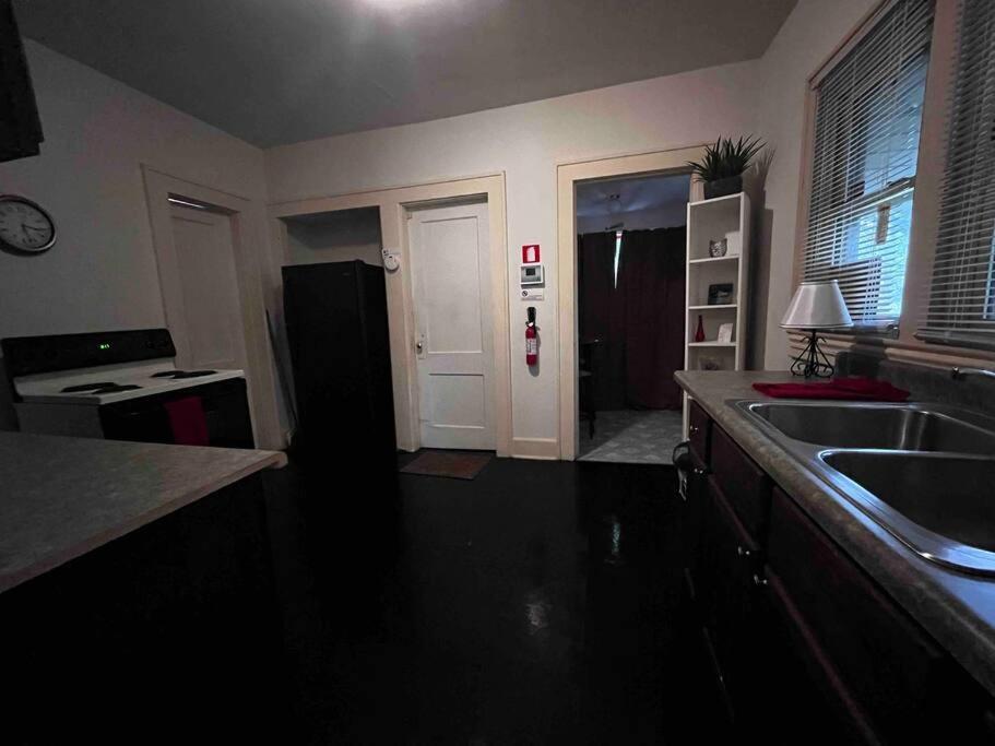 Comfortable 2-Bdrm Spacious Home With Wifi & Patio Indianapolis Exterior photo