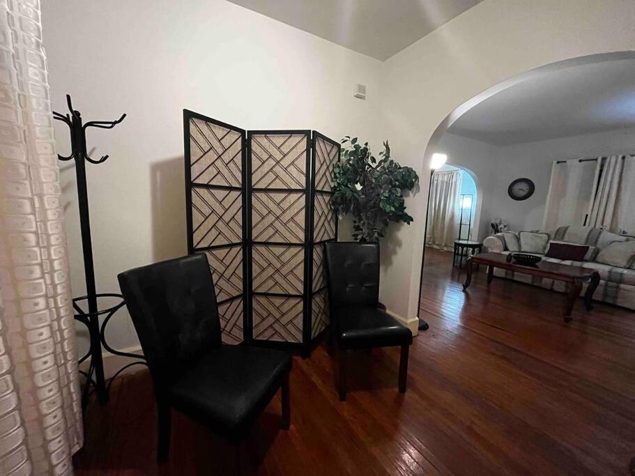 Comfortable 2-Bdrm Spacious Home With Wifi & Patio Indianapolis Exterior photo