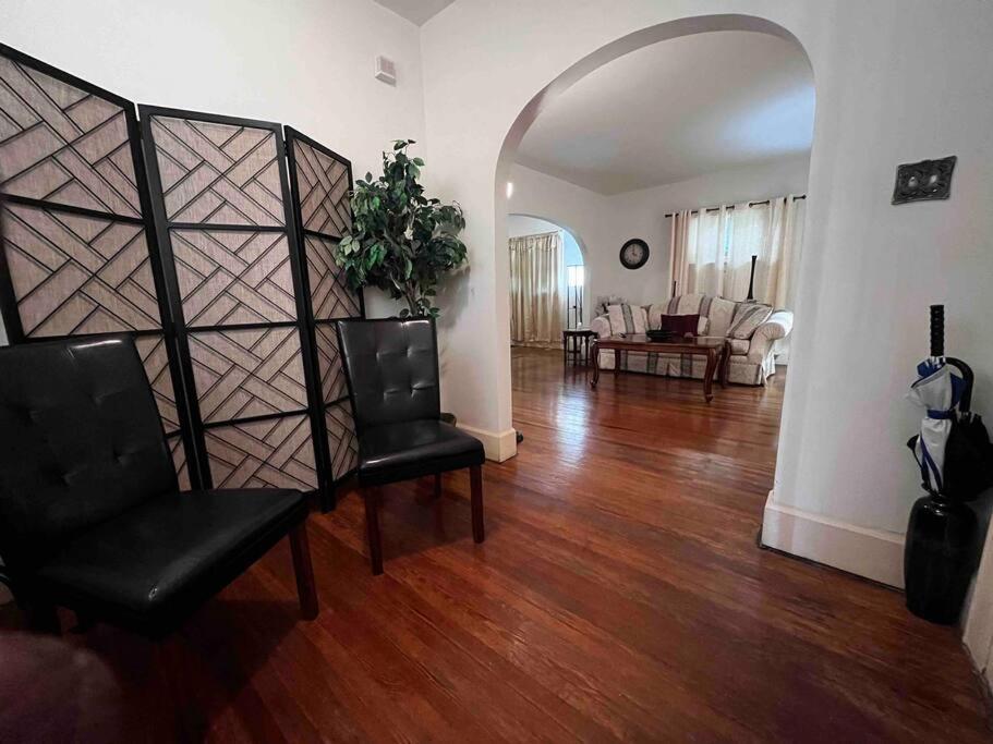 Comfortable 2-Bdrm Spacious Home With Wifi & Patio Indianapolis Exterior photo