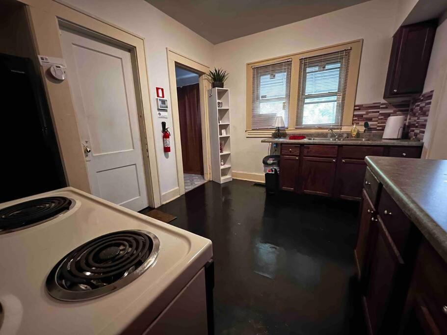 Comfortable 2-Bdrm Spacious Home With Wifi & Patio Indianapolis Exterior photo